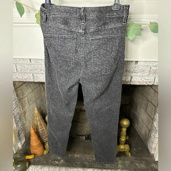 Abercrombie & Fitch Curve Love High Rise Super Skinny Ankle leopard print Jean - Picture 3 of 3